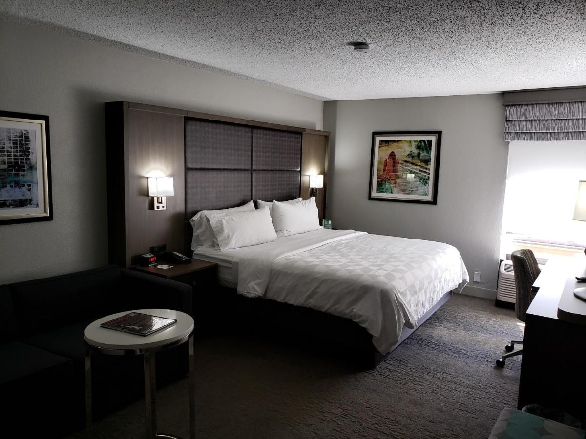 Holiday Inn Huntsville - Research Park By Ihg Bagian luar foto